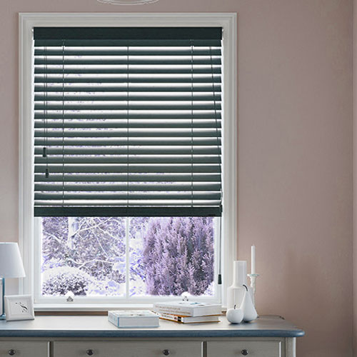 Lacquered venetian Blinds